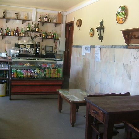"O Viajante" Low Cost Hotel Ештремош Екстер'єр фото