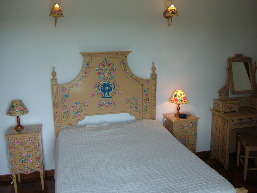 "O Viajante" Low Cost Hotel Ештремош Номер фото