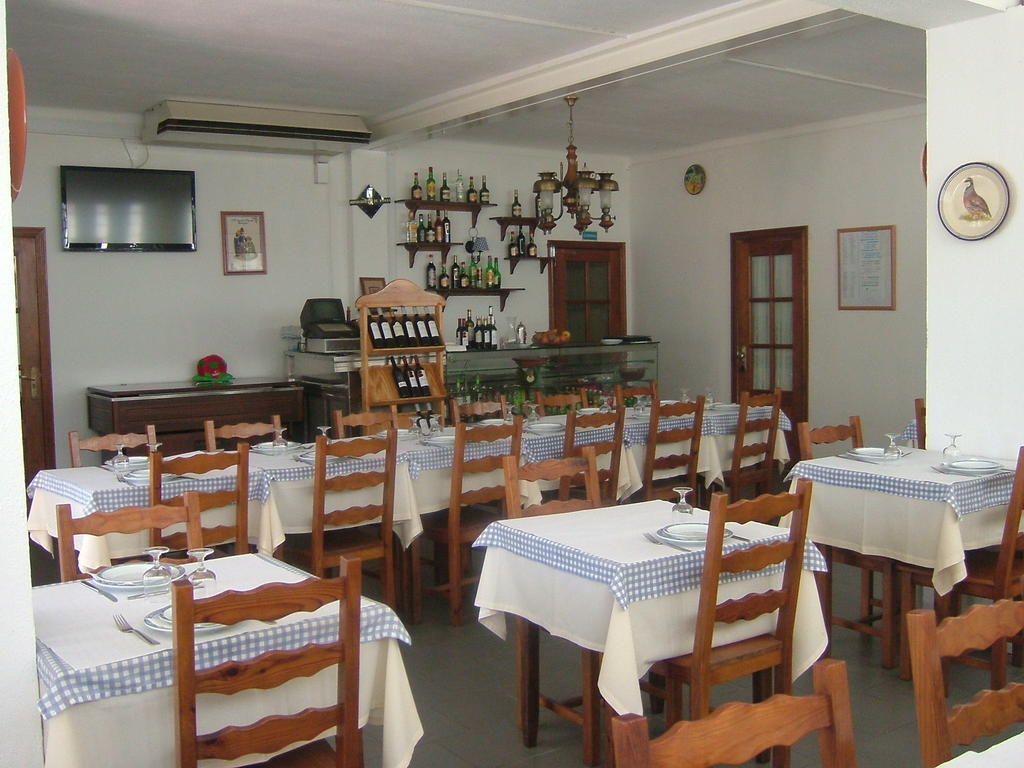 "O Viajante" Low Cost Hotel Ештремош Екстер'єр фото