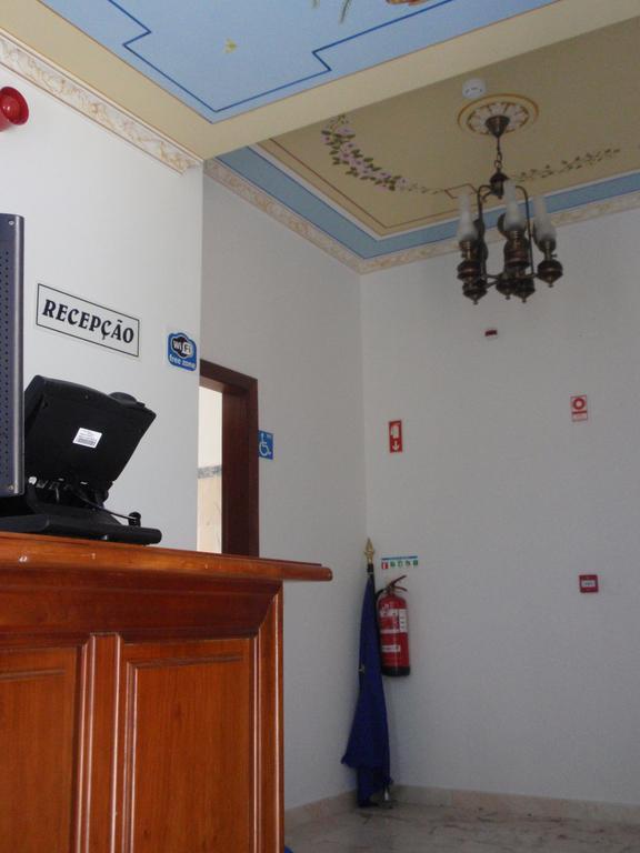 "O Viajante" Low Cost Hotel Ештремош Екстер'єр фото