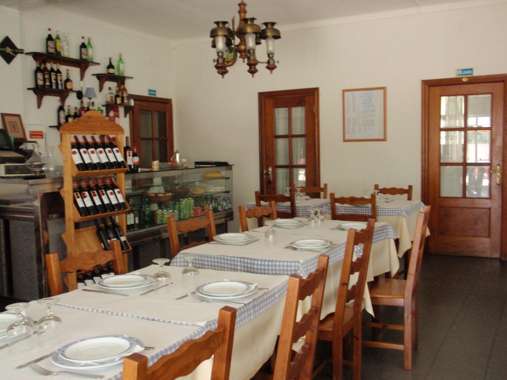 "O Viajante" Low Cost Hotel Ештремош Екстер'єр фото
